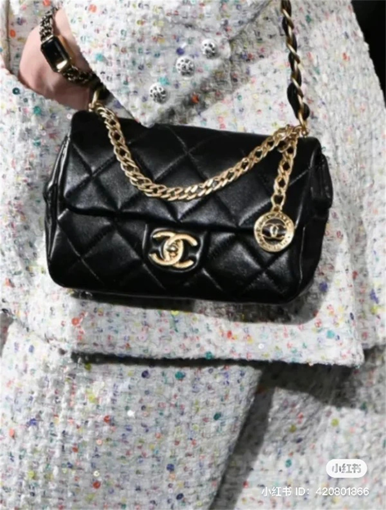 Chanel 23SS 黑色金币mini flap