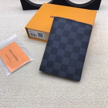 高仿lv1比1护照套新款Damier Graphite帆布系列奢华时尚黑色格仔护照包-N60031