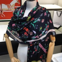 GUCCI丝巾原版古奇GG标识与花卉100%纯羊绒围巾