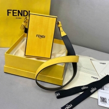 FENDI芬迪几何图形创意设计百搭小包70309黄色