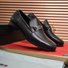 prada普拉达最新真皮商务皮鞋